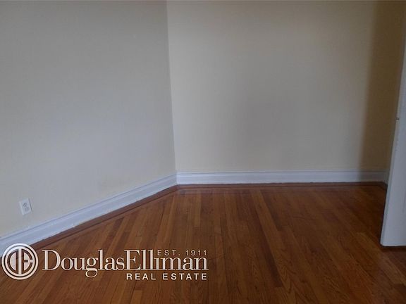 3rd image of 4535 44th St APT 6h