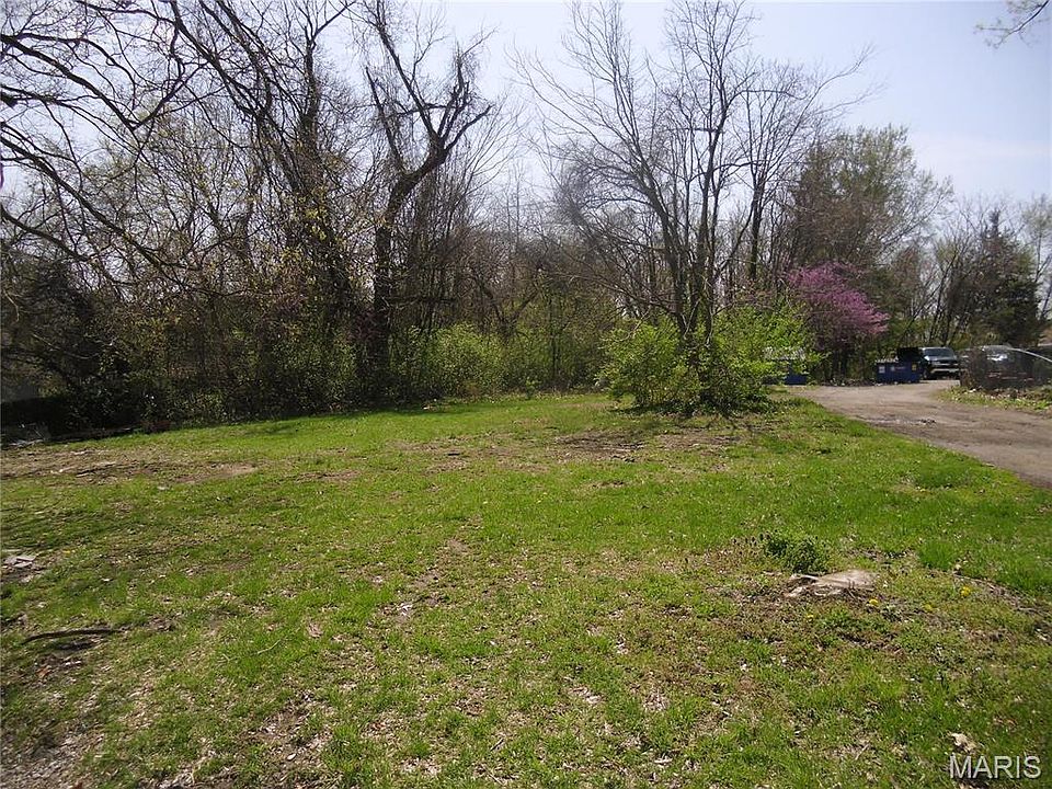 2nd image of 6 N 95th St
