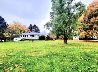 2784 Lake Rd, Williamson, NY 14589