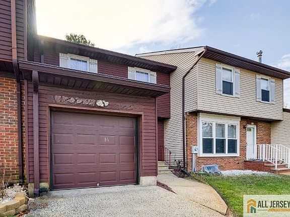 2nd image of 16 Pendleton Pl