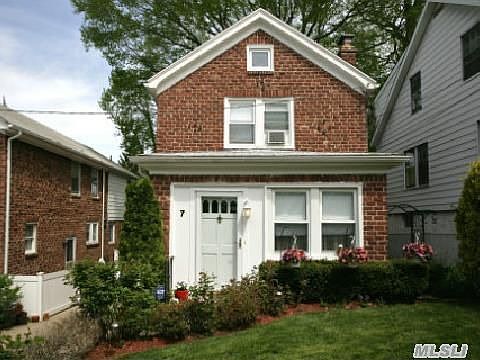 1st image of 7 Mullon Ave