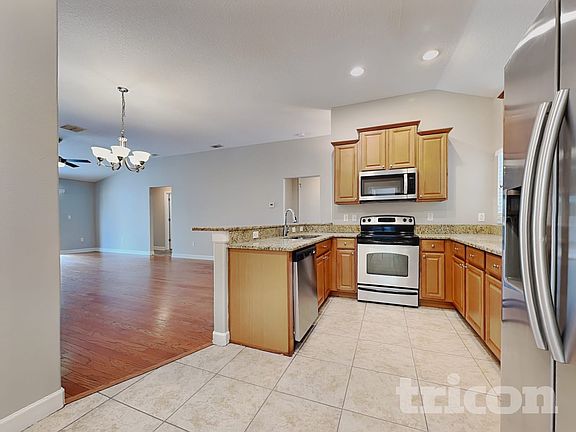 4th image of 13806 Newport Shores Dr