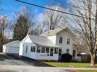 291 College St N, Poultney, VT 05764