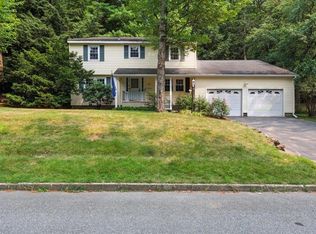15 Yandow Dr, South Burlington, VT 05403