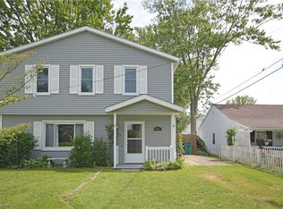 6814 Beach Dr, Madison, OH 44057