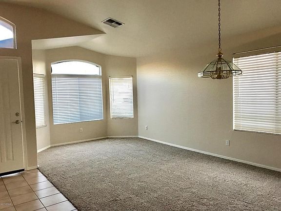 FormalLivingDining-1