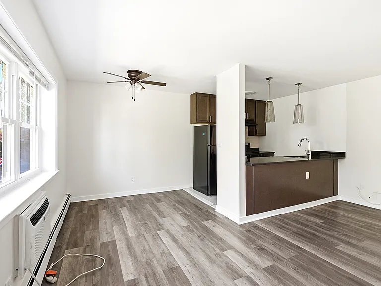 138 Clinton Pl #1B — Photo 6