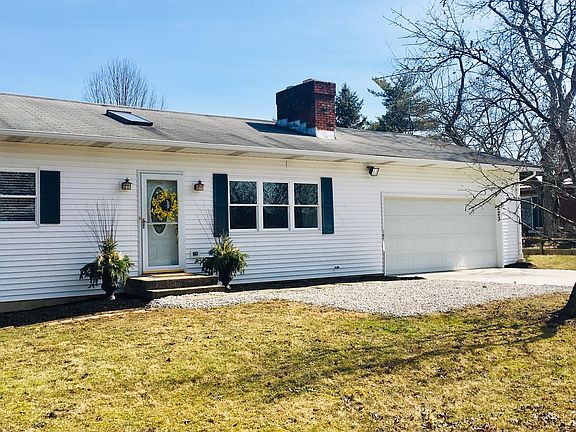 4th image of 223 Knoll Dr