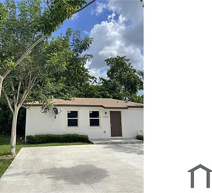 17633 SW 104th Ave #17633 — Photo 2