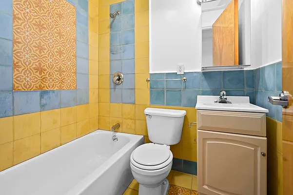 Rented by Douglas Elliman | media 39