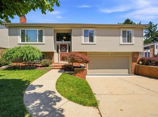 4731 Pare Ln, Trenton, MI 48183