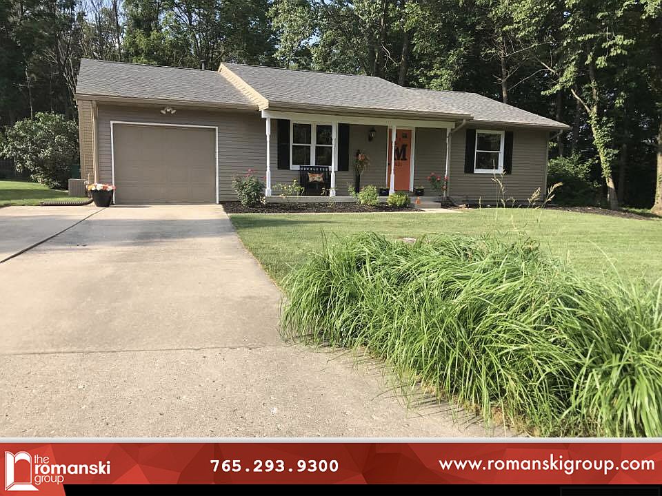 1st image of 821 Foxwood Dr