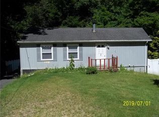 346 7th St, Slatington, PA 18080