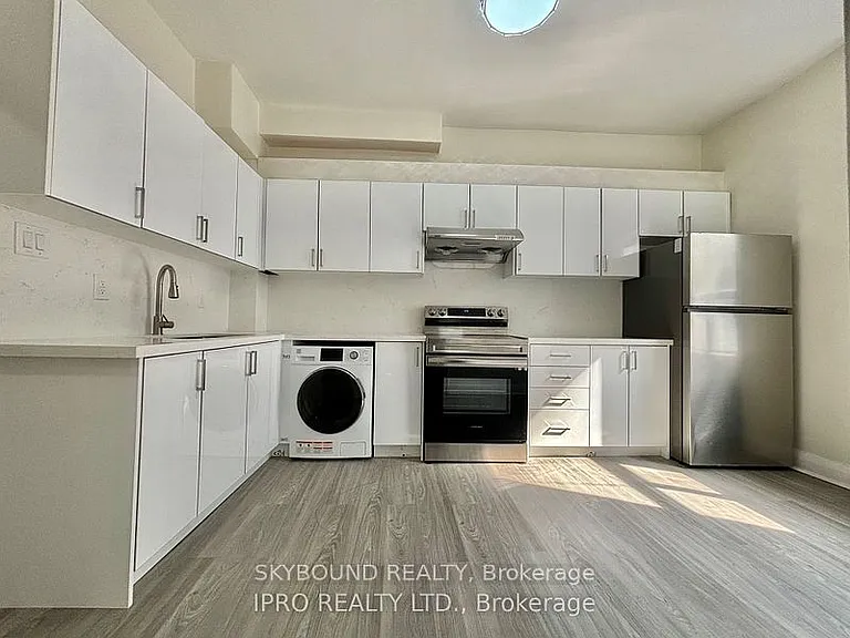 527 Queen St W #2B — Photo 1