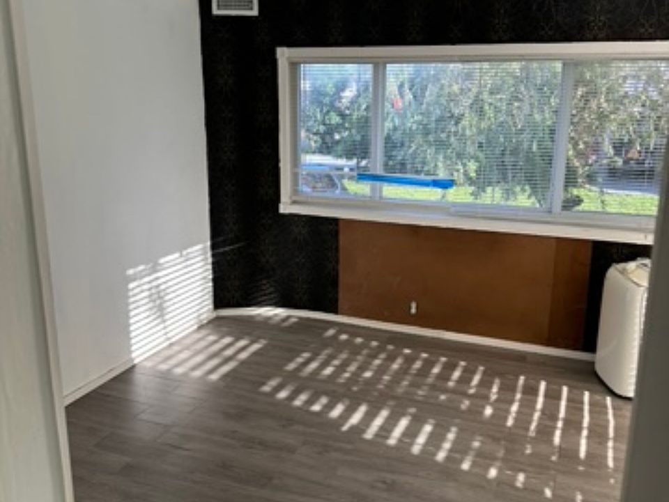 2nd image of 6204 NW 29th St
