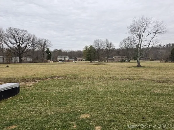  Reas Lane, New Albany, IN 47150