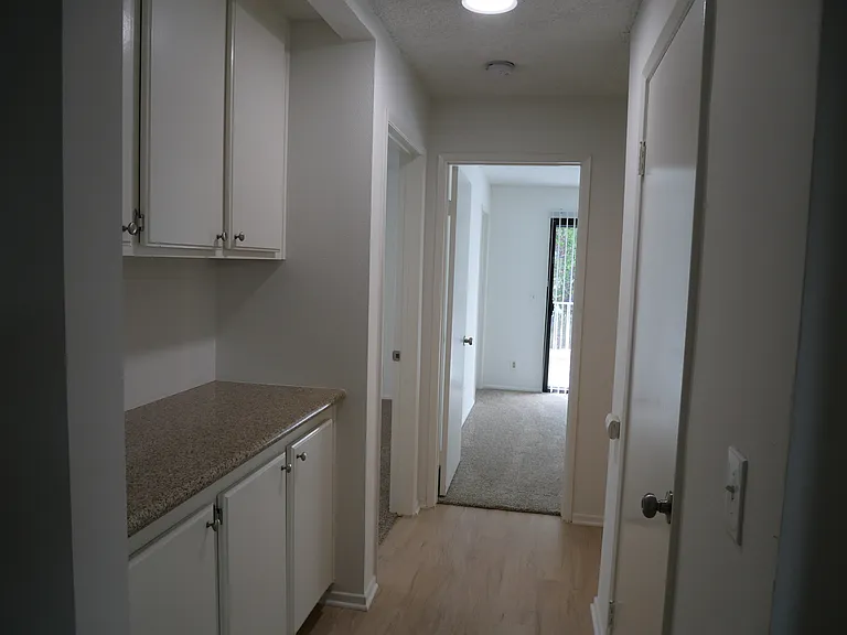 109 Roswell Ave #205 — Photo 6