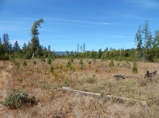 5680 Takilma Rd, Cave Junction, OR 97523