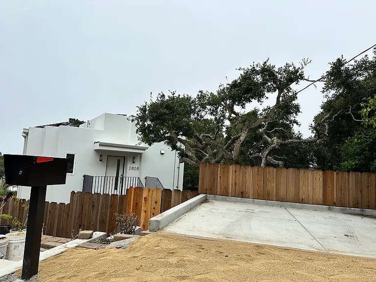 1010 Hillside Ave — Photo 20
