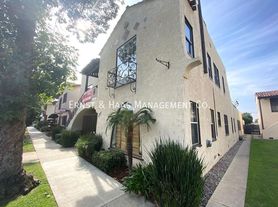 2133 Chestnut Ave, Long Beach, CA