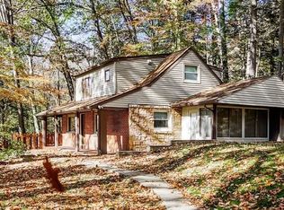 116 Saunders Station Rd, Trafford, PA 15085