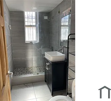 4633 Park Ave #1 — Photo 4