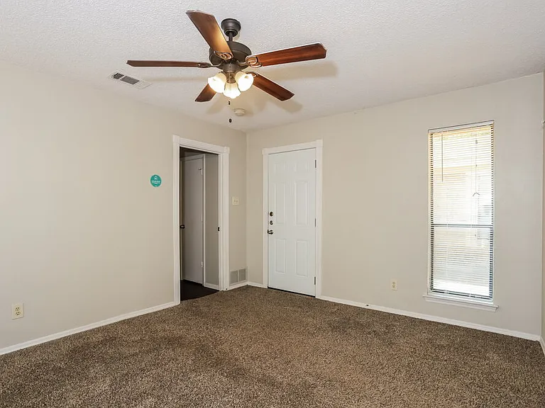 5108 Parliament Dr — Photo 8