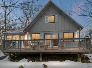 122 Clifton Dr, Bushkill, PA