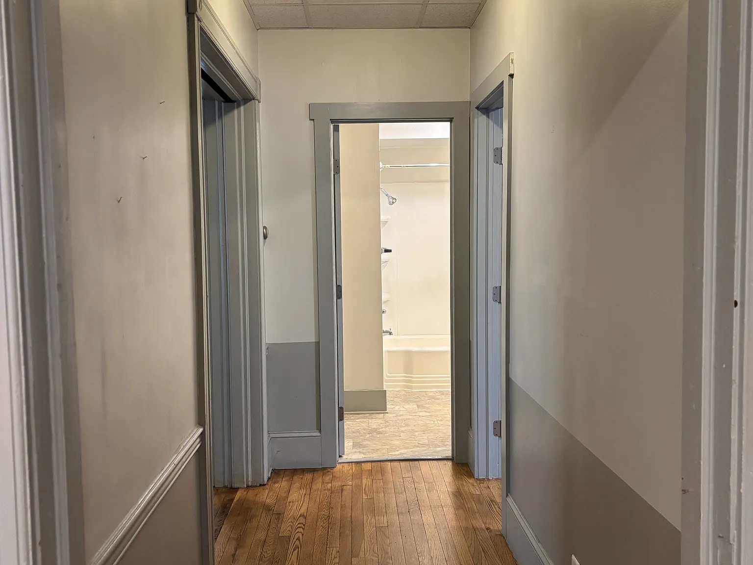 2 bed, 890 sqft, $950 — Photo 4