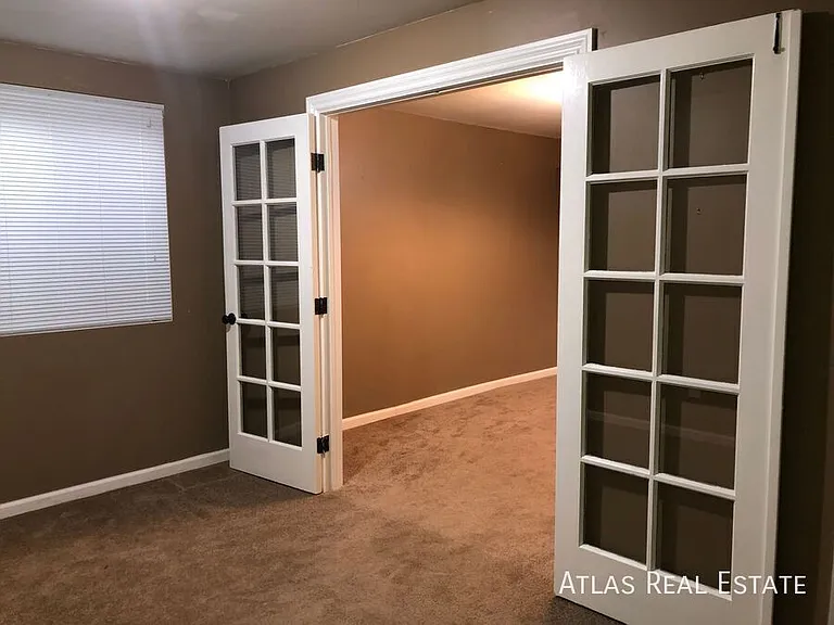1316 S Alton Ct — Photo 31