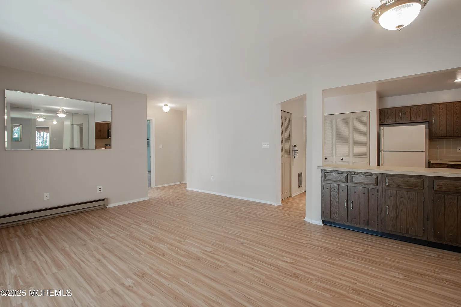 60 Manchester Ct photo 1