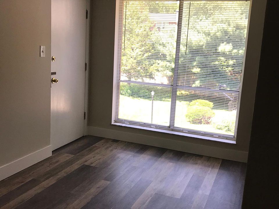 1st image of 735 Lepere Ave APT D