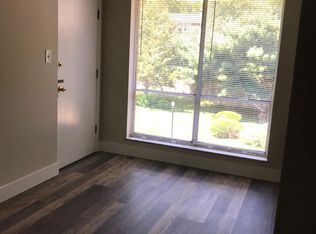 735 Lepere Ave APT D, Saint Louis, MO 63132