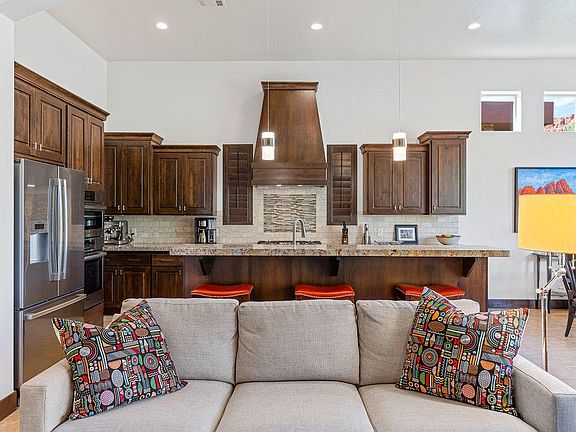 5th image of 2139 W Cougar Rock Cir Unit 209