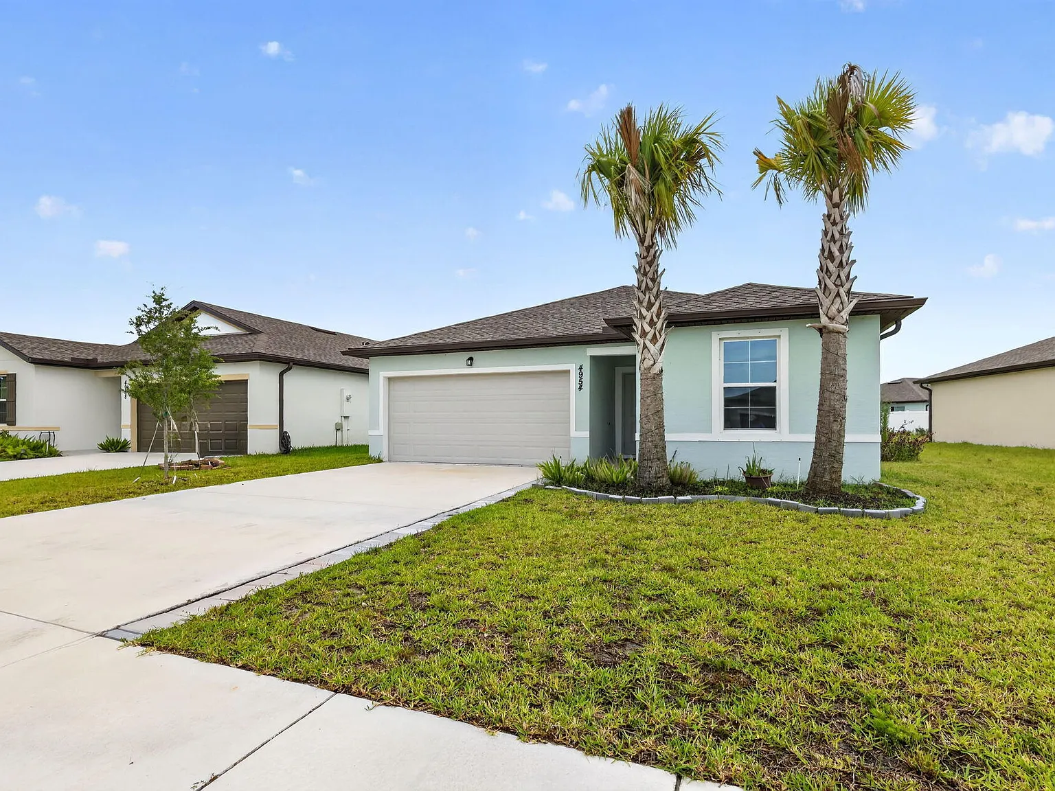 4 bed, 2.0 bath, 1623 sqft, $3,000 — Photo 3