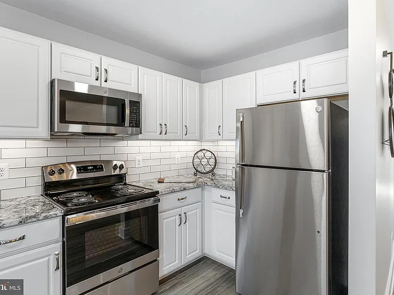 19520 Village Walk Dr #19520 — Photo 14