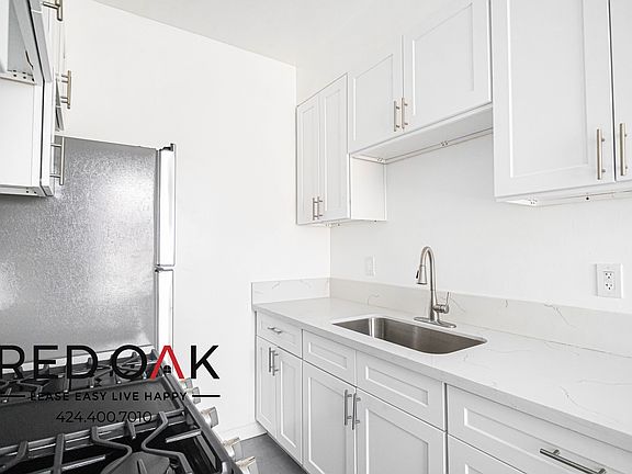 4th image of 1406 N Kingsley Dr #202