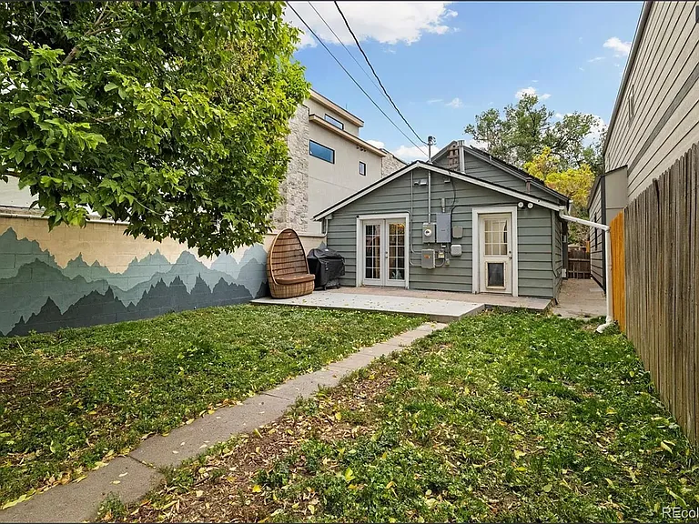 845 Mariposa St — Photo 18