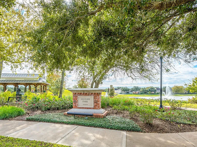 3402 Caloway Ct — Photo 30