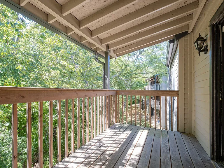 231 Summit Ridge Dr — Photo 20