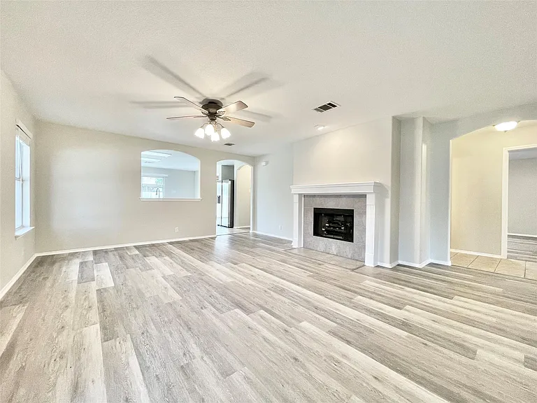 1909 Horizon Park Blvd — Photo 12
