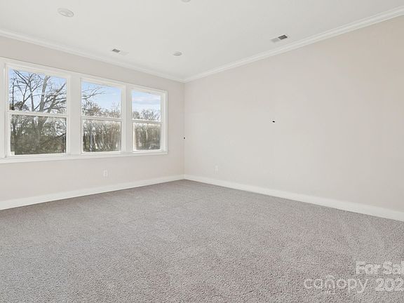 3rd image of 3508 Oasis Dr