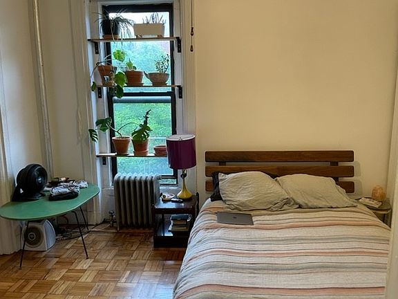 3rd image of 1047 Bedford Ave #A22