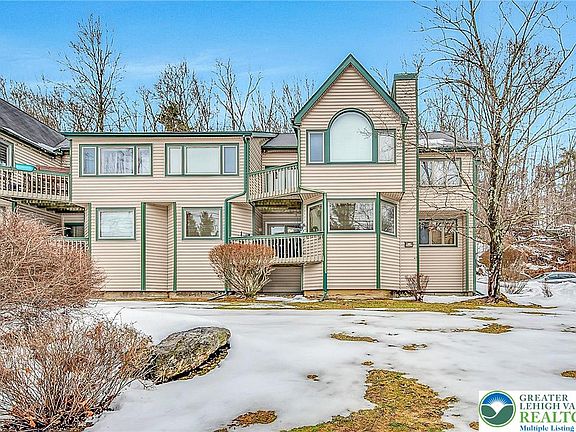 2nd image of 312 Hollow Rd Unit 36