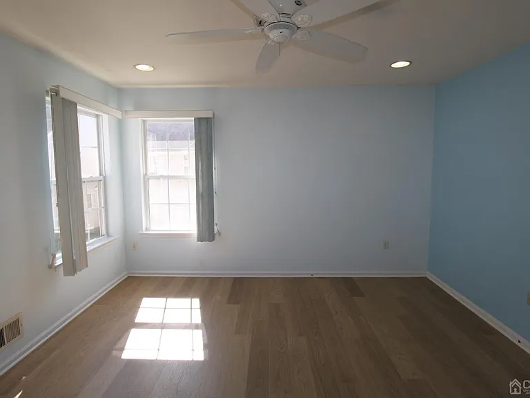 27 Pin Oak Dr — Photo 22