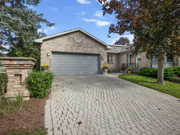 14 Doon Dr #38, London, ON N5X 3P1