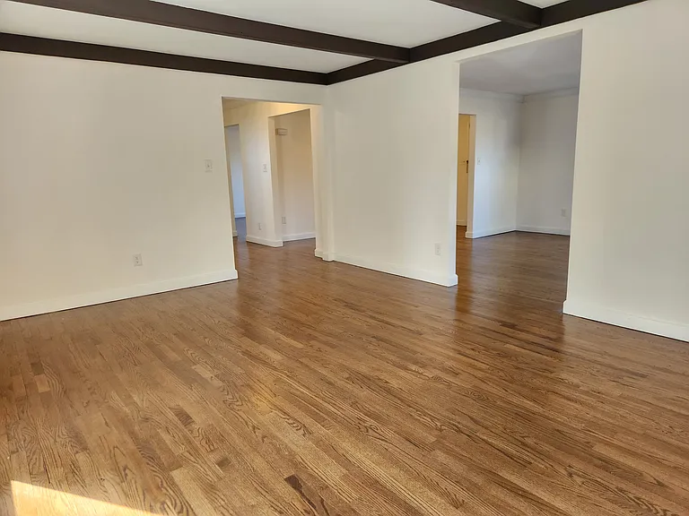 4 Oriole Dr — Photo 11