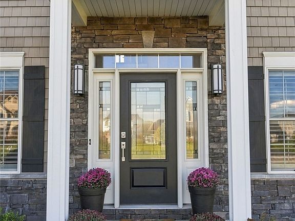 3rd image of 5368 Marguerites Way