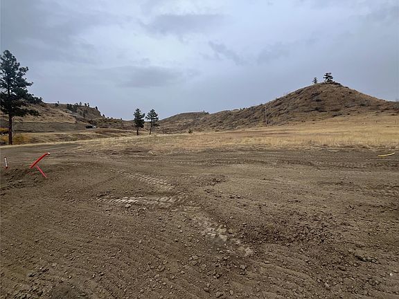 2nd image of 8 Sanctuary Canyon Rd