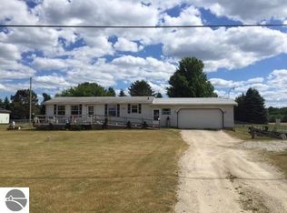 10497 Monroe Rd, Elwell, MI 48832